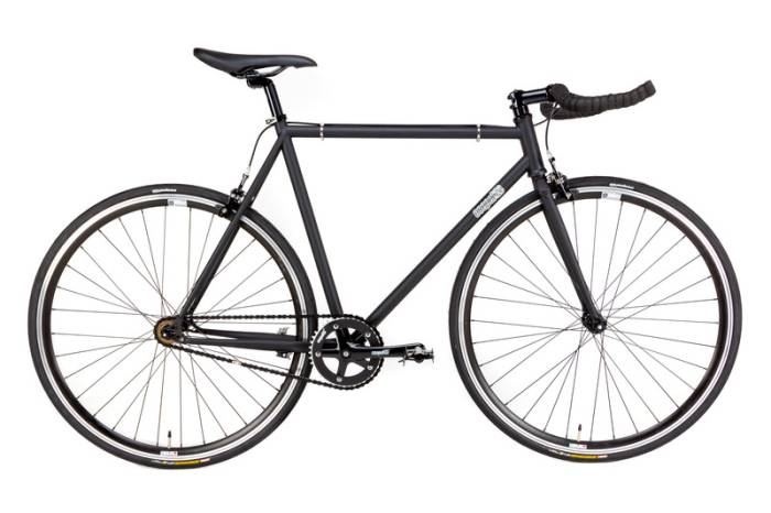 Csepel Royal 4* 28/520mm, matt fekete