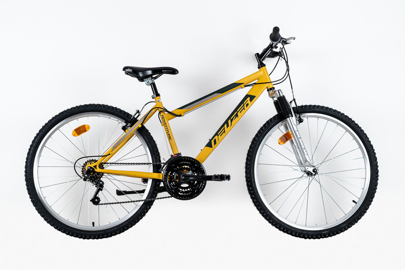 Neuzer Adventure 18, 17 okker/szürke